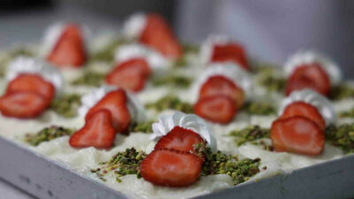 En renkli tatlılardan! Yoğun ilgi görmeye devam ediyor…