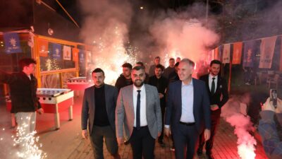 Gençlerden Başkan Taban’a Coşkulu Karşılama