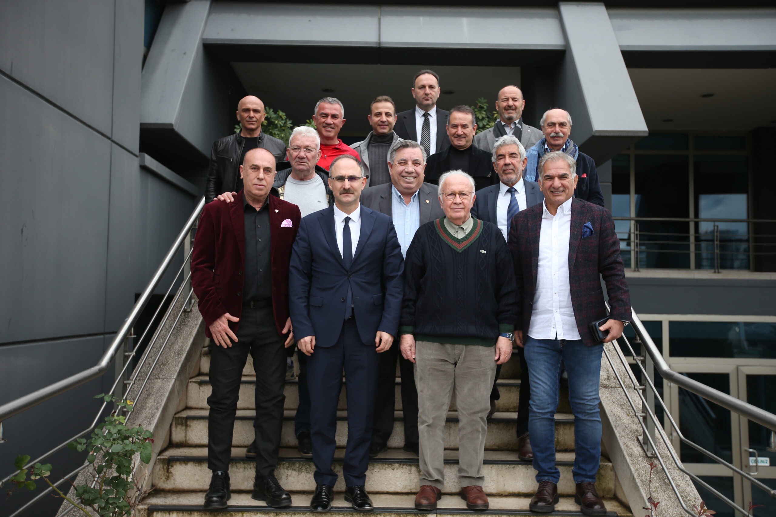 Bursaspor’a Prof. Dr Süleyman Şahin’den önemli ziyaret; ‘Kulübümüzün her zaman yanındayız’