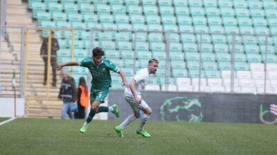 Bursaspor’da 15 yıl 7 ay 11 günle tarihe geçen isim!