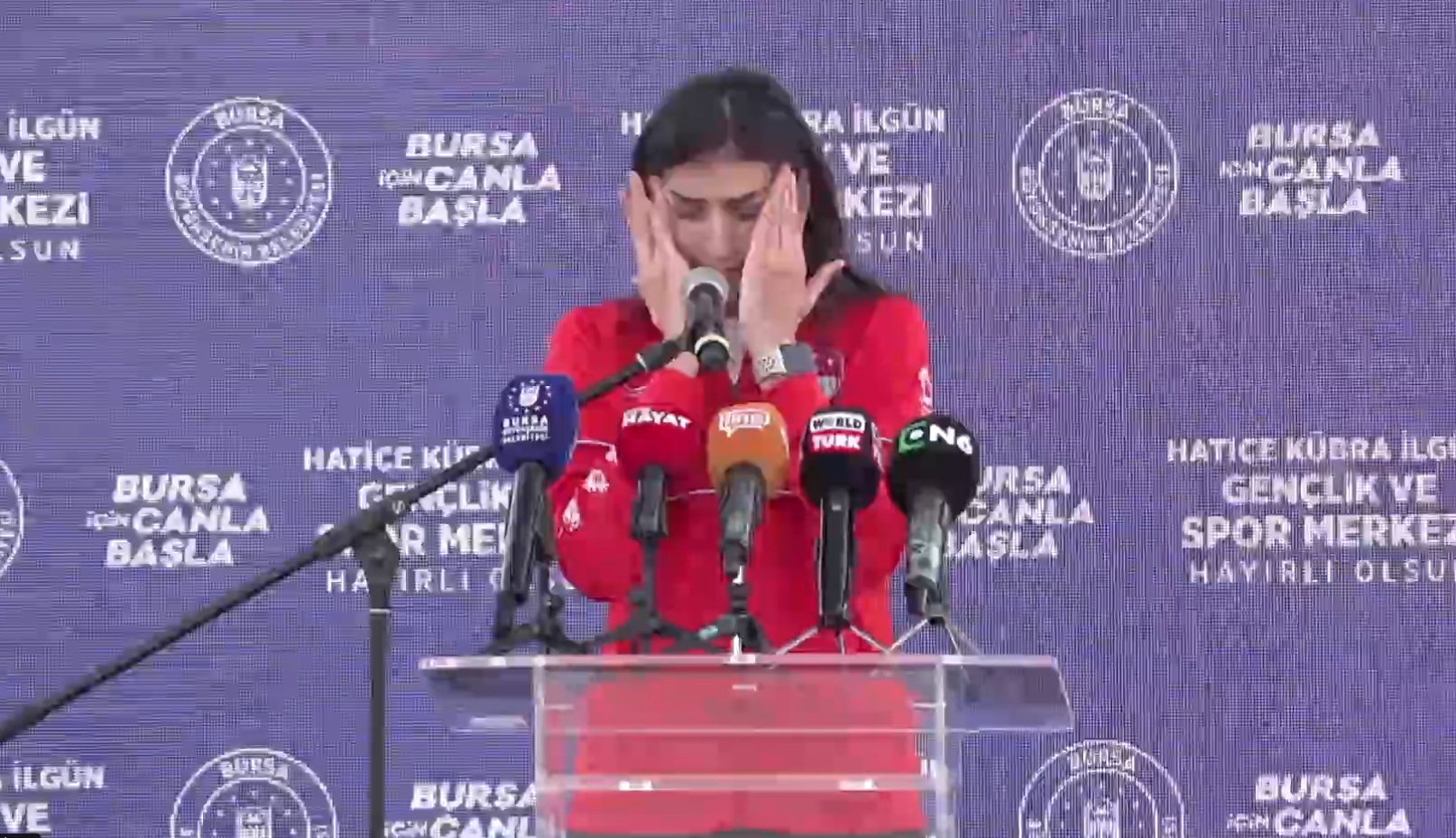 Bursa’nın hüngür hüngür ağlatan açılış! Bursa’nın hüngür hüngür ağlatan açılış!