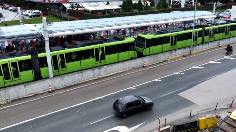 Bursa’nın yeni metro istasyonu ne zaman açılacak! Başkan Aktaş tarih verdi… Büyükşehir Belediye Başkanı Alinur Aktaş, Bursaray'ı Şehir Hastanesi'ne bağlayacak projede