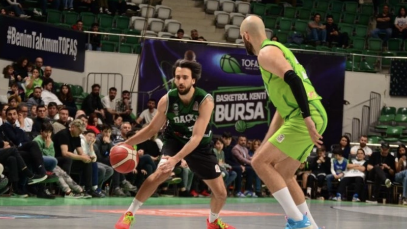 Türkiye Sigorta Basketbol Süper Ligi'nin 24. haftasında Tofaş, evinde Darüşşafaka