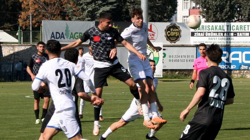 2. Lig’deki Bursa ekibi tek golle kazandı! 2. Lig Beyaz Grup’taki temsilcilerimizden Karacabey Belediyespor, evinde konuk ettiği