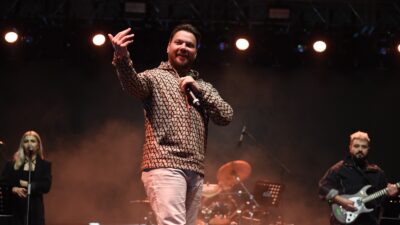 Bursa’nın yeni meydanında Sinan Akçıl coşkusu