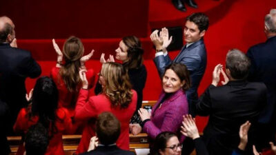 Fransa’da tarihi kürtaj yasası Resmi Gazete’de yayınlandı