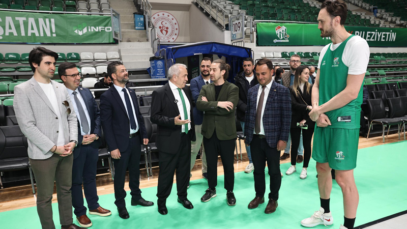 CHP’nin Nilüfer adayı Şadi Özdemir, Bursaspor antrenmanında