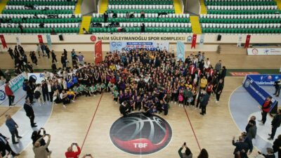 Yıldırım Belediyesi’nden okullara spor desteği