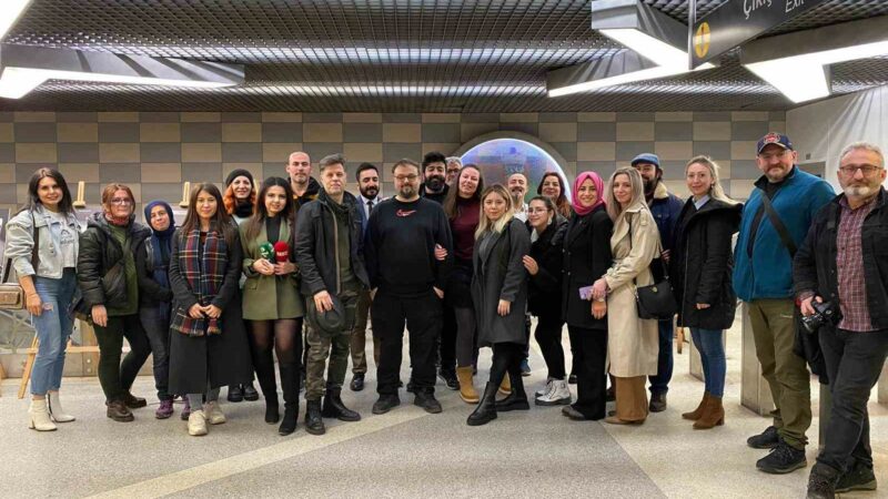 Bursa’da fotoğraf sanatıyla ilgilenen ve kentin birçok noktasını kadrajına alan