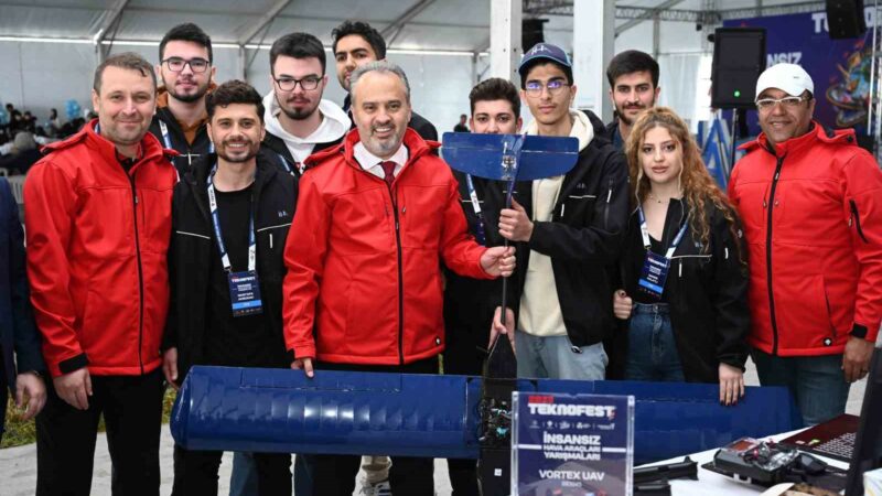 Başkan Aktaş: Bizim aşkımız da sevdamız da Bursa Bursa Büyükşehir Belediye Başkanı Alinur Aktaş, Osmanlı’nın ilk başkenti olan