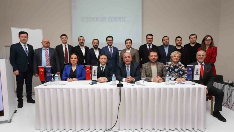 Bursa Kültür Sanat ve Turizm Vakfı’nda yeni Başkan Metin Atış Bursa Kültür Sanat ve Turizm Vakfı’nın yeni Genel Başkanı Metin
