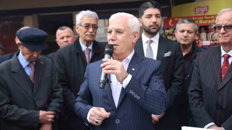 CHP’nin Bursa adayı Bozbey, Orhaneli’den seslendi: ‘1 Nisan’da hep birlikte gülümseyeceğiz’ Bursa Büyükşehir Belediye Başkan adayı Mustafa Bozbey, vatandaşların kendisine büyük