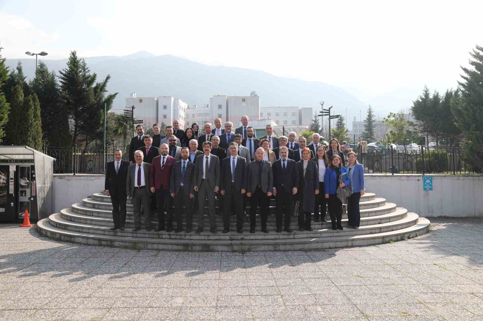 Bursa’nın iki üniversitesinden güç birliği Bursa’nın iki üniversitesinden güç birliği