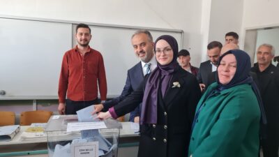 Bursa’da Başkan Alinur Aktaş’tan oy kullanımı sonrası ilk açıklama!