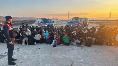 Yer: Çanakkale! 84 kaçak göçmen yakalandı