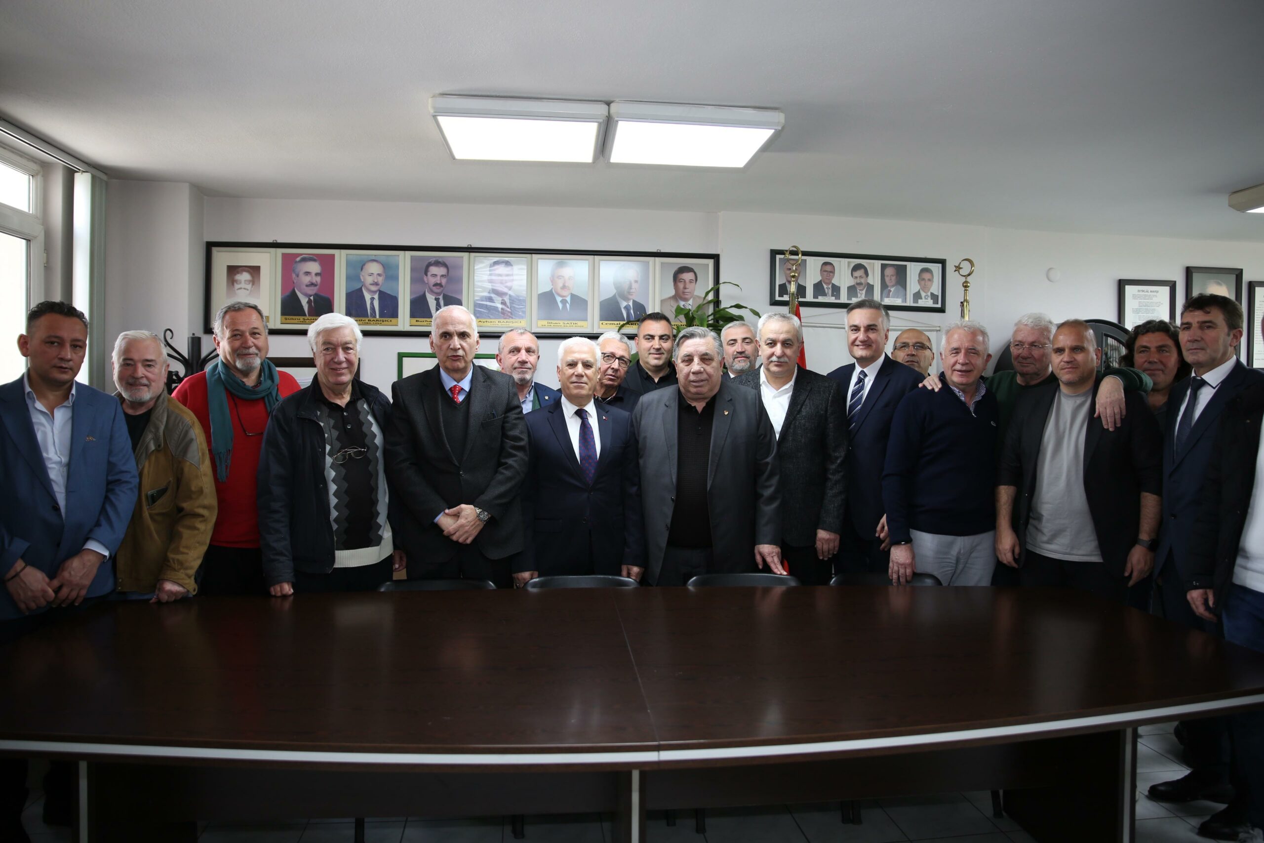 CHP Bursa Adayı Bozbey’den Bursaspor ve transfer sözleri; ‘300-400 milyon TL…’