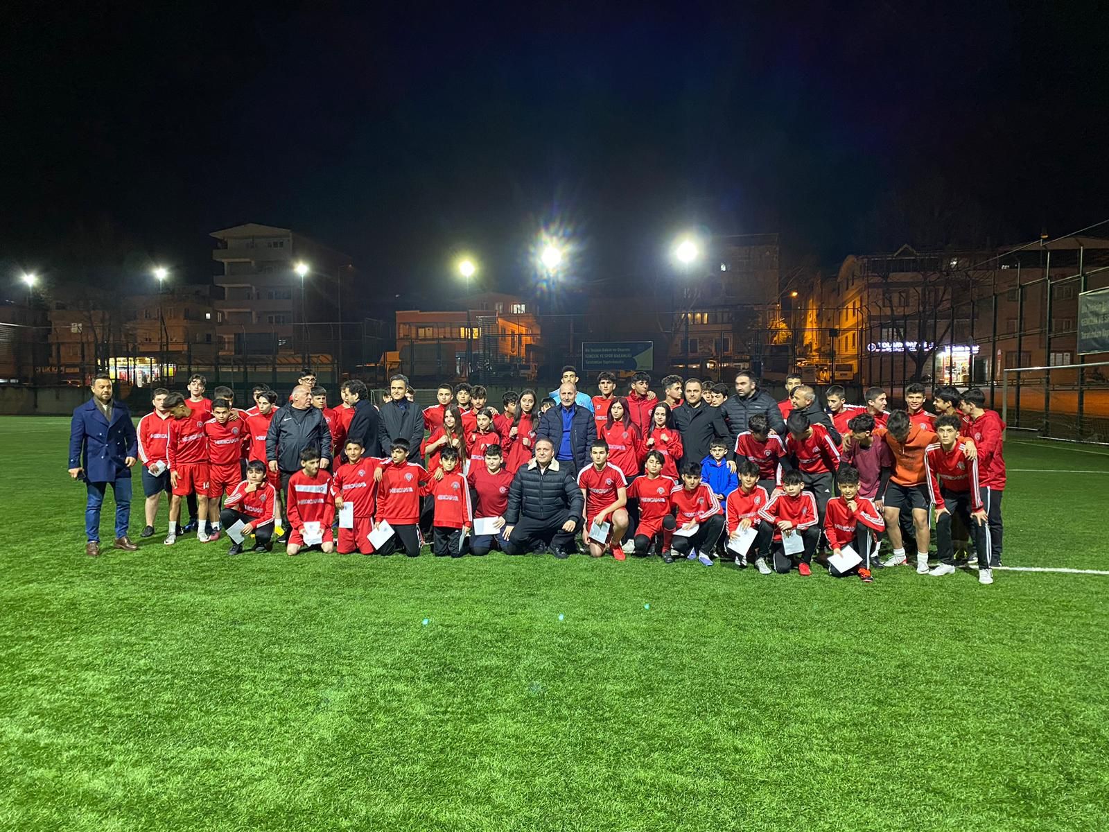 Bursa Emniyetspor’dan sporcularına anlamlı destek Bursa Emniyetspor’dan sporcularına anlamlı destek