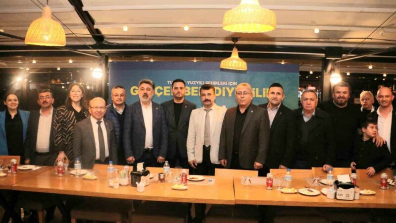 AK Parti’nin Mudanya adayı Gökhan Dinçer’e Dağ-Der’den destek Mudanya’da yaşayan ’Dağlı’ vatandaşlarla bir araya gelen Cumhur İttifakı AK