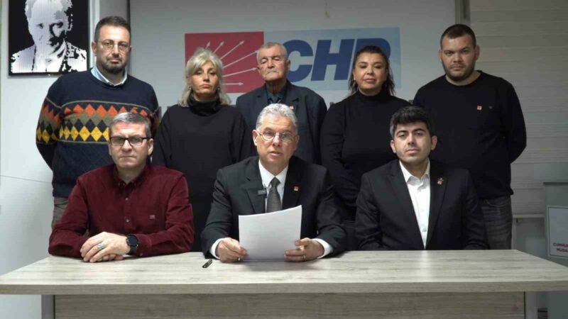 Deniz Dalgıç ‘Halkçı Belediyecilik Taahhütnamesi’ni imzaladı CHP Mudanya Belediye Başkan Adayı Deniz Dalgıç, CHP Genel Başkanı