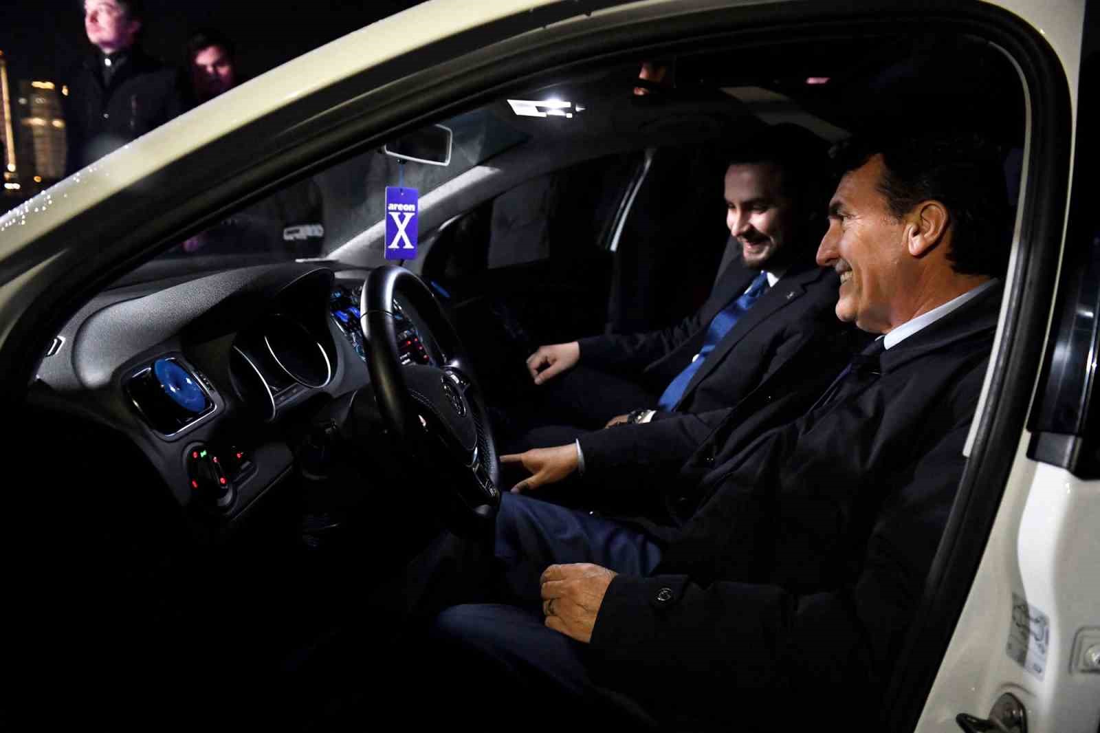 Dündar, modifiye tutkunlarıyla buluştu