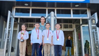 3 Mart öğrencileri başarıya doymuyor