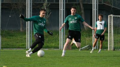 Bursaspor’da tempo artıyor