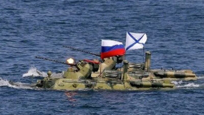 Ukrayna iki Rus gemisini vurdu