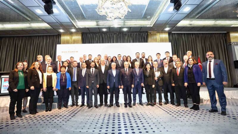 CHP’nin Nilüfer adayı Şadi Özdemir projelerini açıkladı CHP Nilüfer Belediye Başkan Adayı Şadi Özdemir, projelerini tanıttığı bir