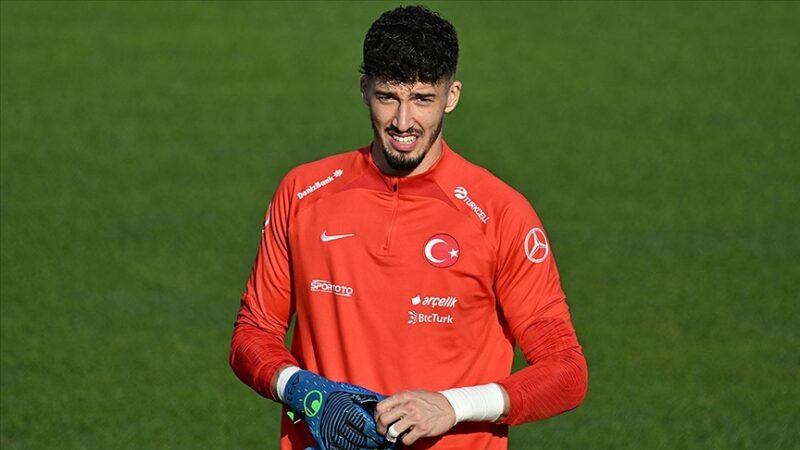 İngiltere Premier Lig ekibi Manchester United'da forma giyen Bursalı milli