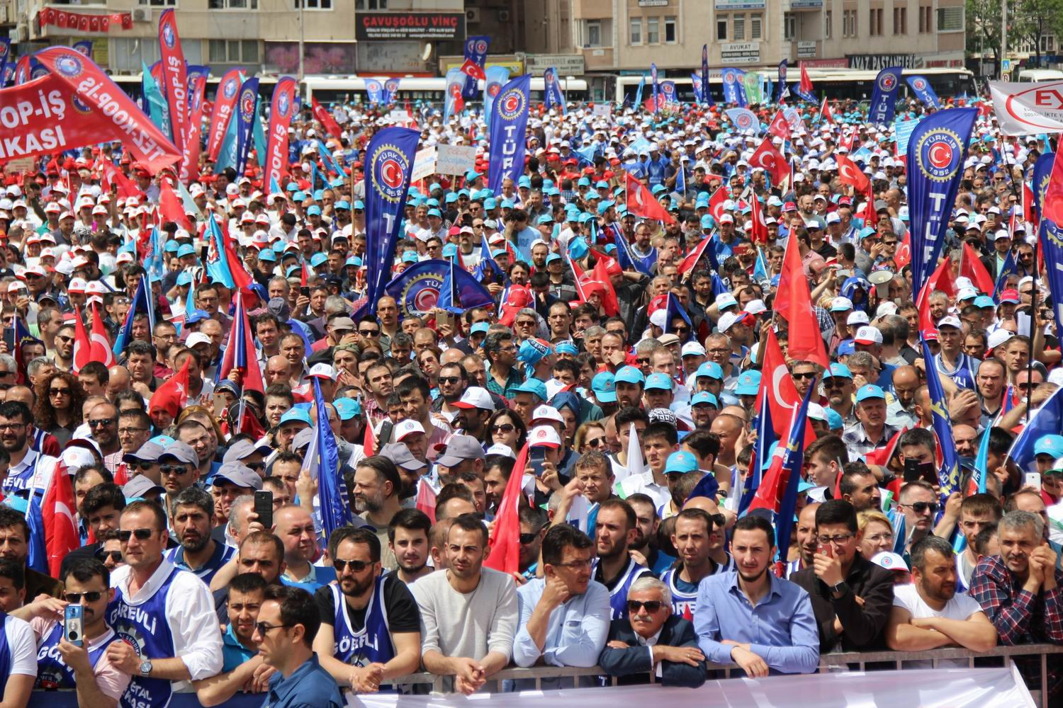 Türk-İş’ten 1 Mayıs için Bursa kararı! Türk-İş’ten 1 Mayıs için Bursa kararı!