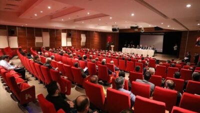 İnegöl’de muhtarlarla yeni dönemin ilk toplantısı yapıldı