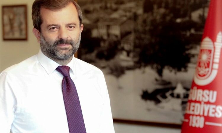 Gürsu Belediye Başkanı Mustafa Işık, annesi Kiyafet Işık'ın vefat ettiğini