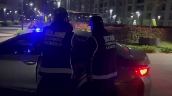 Kırmızı bültenle aranıyordu! İstanbul’da yakalandı