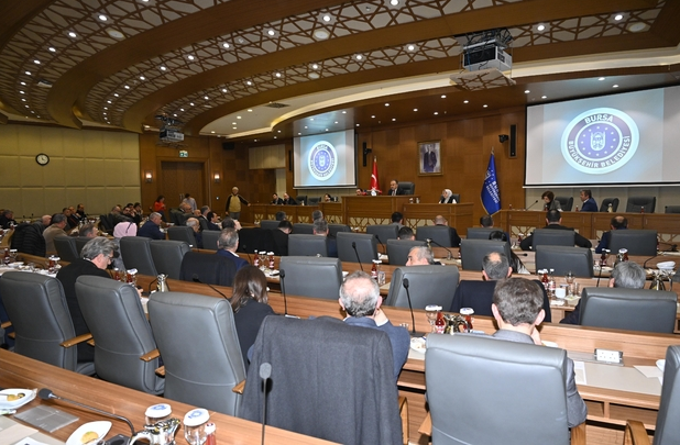 Bursa’da CHP kazandı ama anahtar AK Parti’de Bursa’da CHP kazandı ama anahtar AK Parti’de