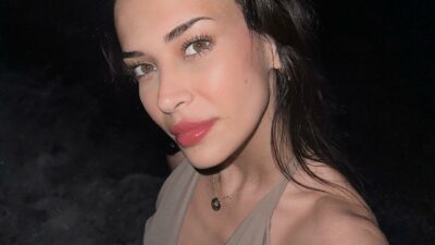 Bikinili pozlarını peş peşe paylaştı! Yürek hoplattı…