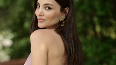 Ünlü oyuncudan cesur paylaşım!