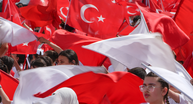 Spor camiasından 23 Nisan mesajları