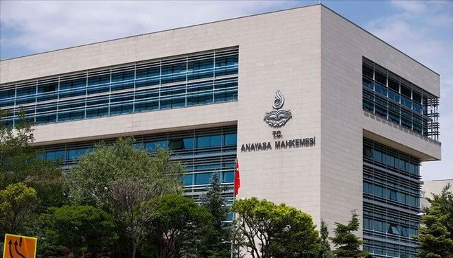 AYM’den gecekondu kararı