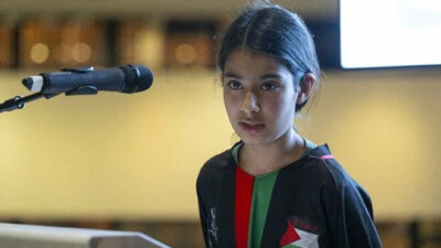 10 yaşındaki kız öğrenci, Gazzeli çocuklar için 8 bin sterlin bağış topladı