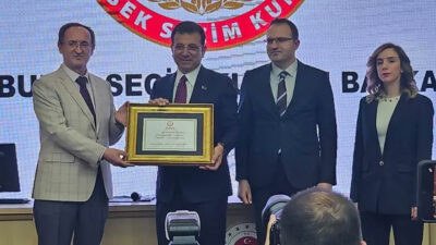 Ekrem İmamoğlu mazbatasını aldı