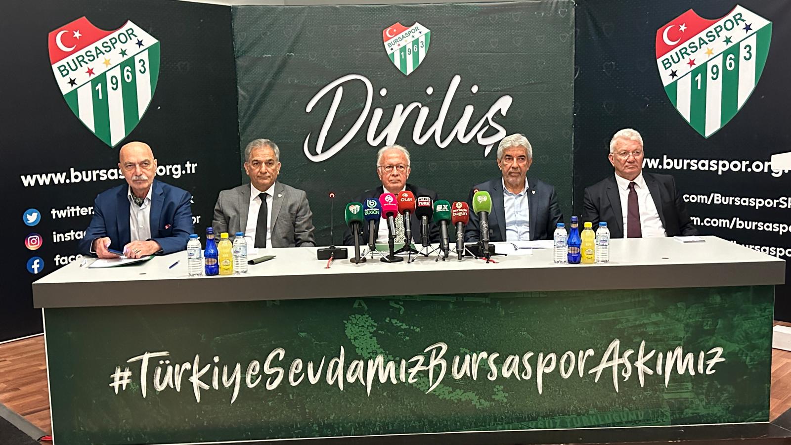 Bursaspor Başkanı Sinan Bür ve yöneticilerden önemli açıklamalar