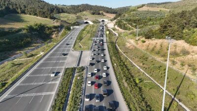 Bayramda 11,2 milyon araç otoyolları kullandı