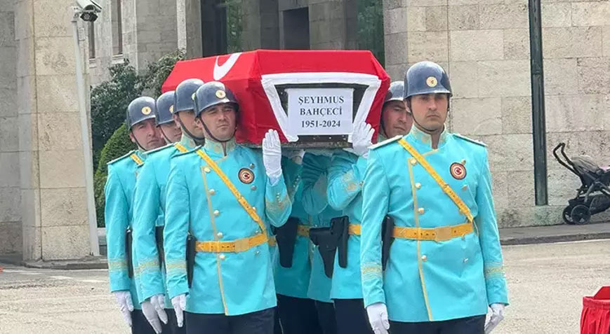 Meclis’te Şeyhmus Bahçeci için tören