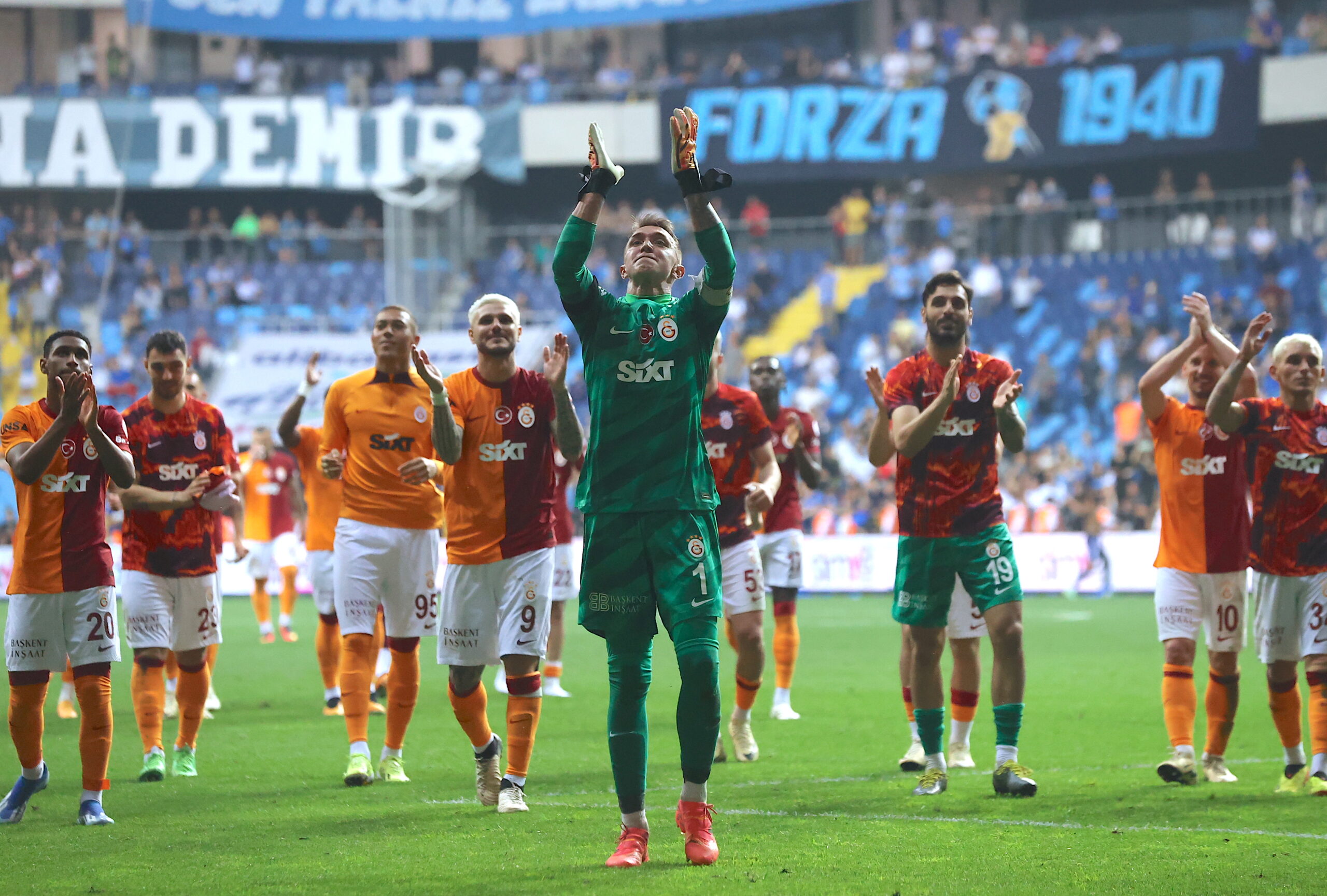 Galatasaray 3 puanı 3 golle aldı