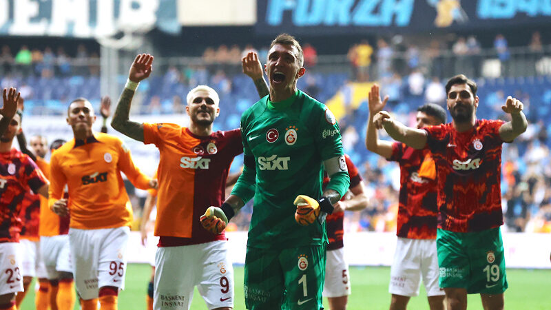 Muslera, Süper Lig tarihine geçti Galatasaray, Süper Lig'de Adana Demirspor'u 3-0 yendi. Sarı kırmızılıların file