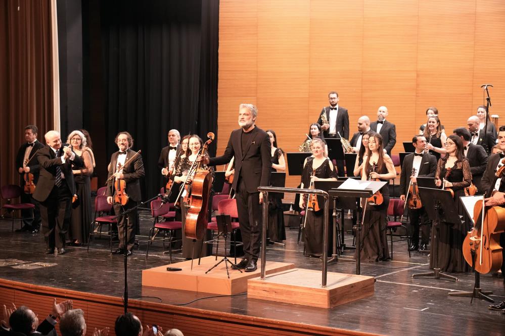 Bursa'da Prof. Dr. Ayhan Kızıl'a muhteşem anma töreni 6 AW177405 03
