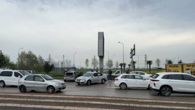 Bursa’da trafiği aksatan olay! Peş peşe kazalar…