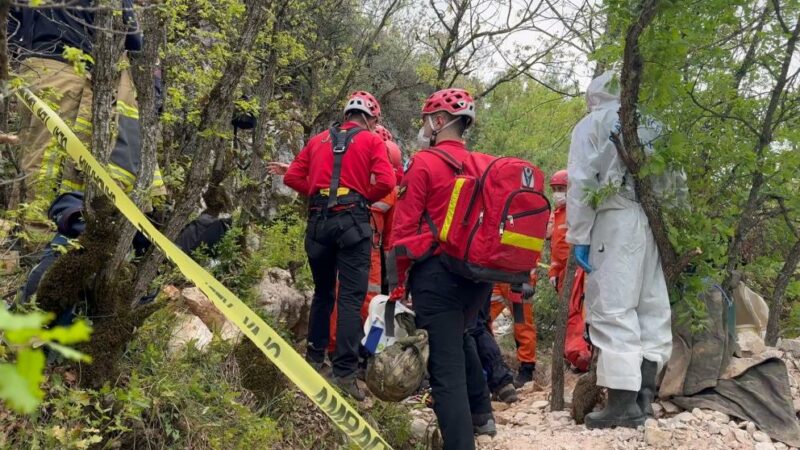 Bursa’da define faciası Bursa’nın İznik ilçesi Gürmüzlü Mahallesi’nde kaçak kazı yapan 3 defineci