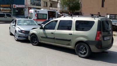 Bursa’da kafa kafaya çarpıştılar