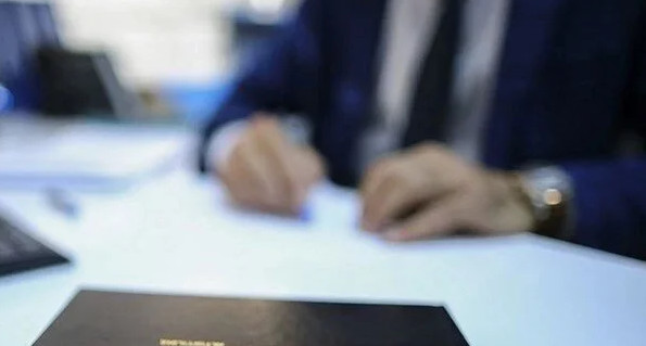 Memur ve sözleşmeli personel maaşları erken ödenecek mi? Memur ve sözleşmeli personel maaşları erken ödenecek mi?